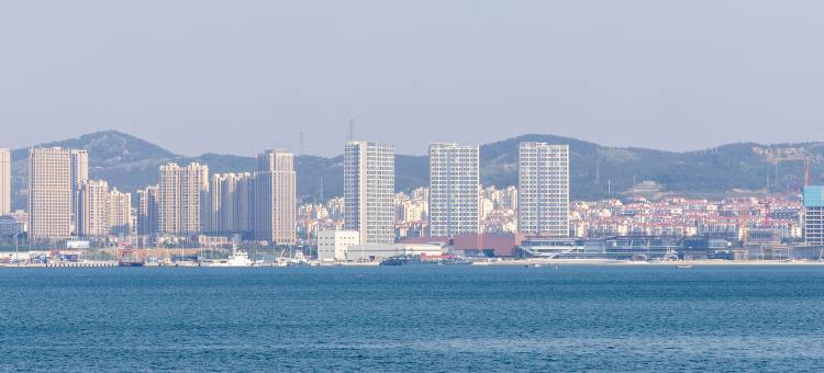 鸣海居海景LOFT公寓(威海站韩乐坊店)图片
