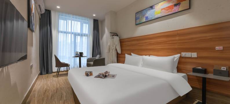 至兰居酒店(宁波鄞州万达广场店)图片