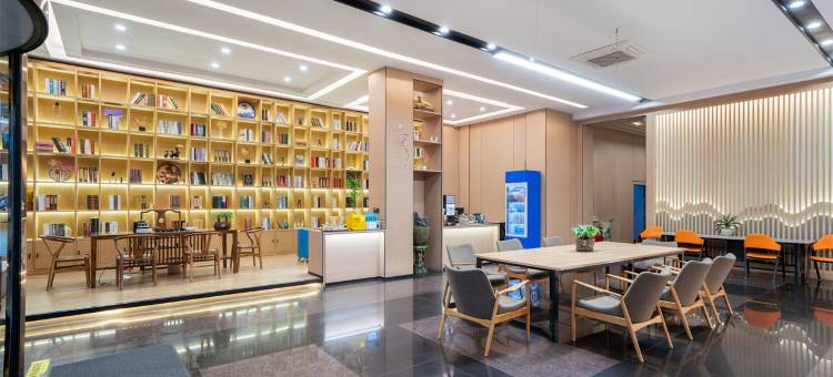 格林凯瑞轻奢酒店(台州路桥中盛广场店)图片