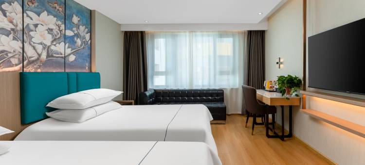 白玉兰酒店(滕州火车站店)图片