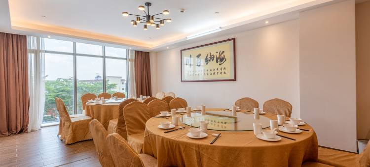 凯里亚德酒店(广州白云机场花东店)图片