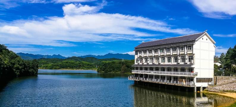 宁国恩龙世界木屋村图片