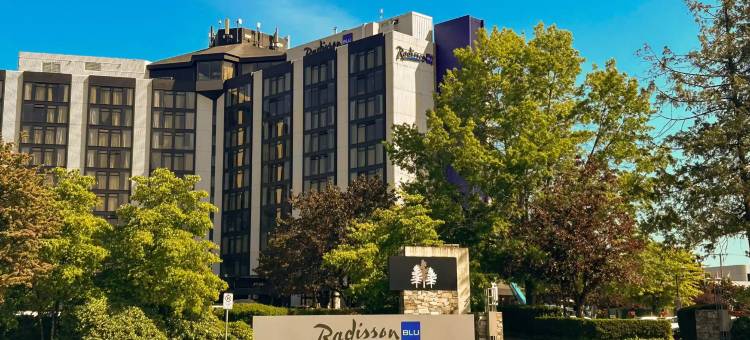 丽笙蓝标温哥华机场酒店及码头(Radisson Blu Vancouver Airport Hotel & Marina)图片