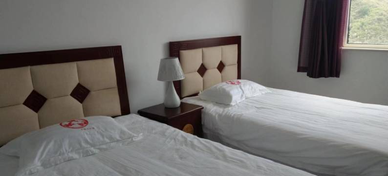 无极山星照苑图片