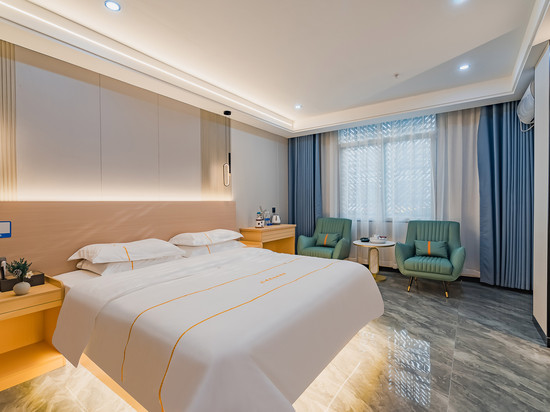 美濠轻居酒店(揭阳砲台镇潮汕机场店)