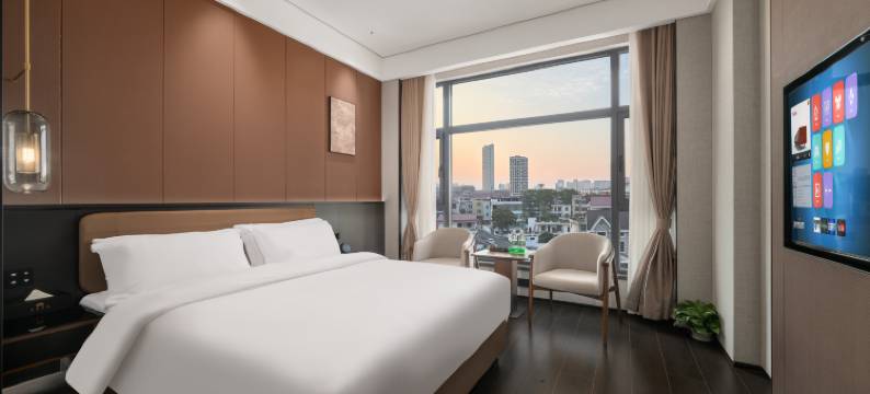 杏塘半岛花园酒店(万佳购物广场店)图片