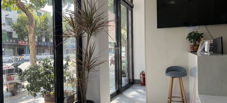 旺角电竞酒店(方城汽车站店)图片