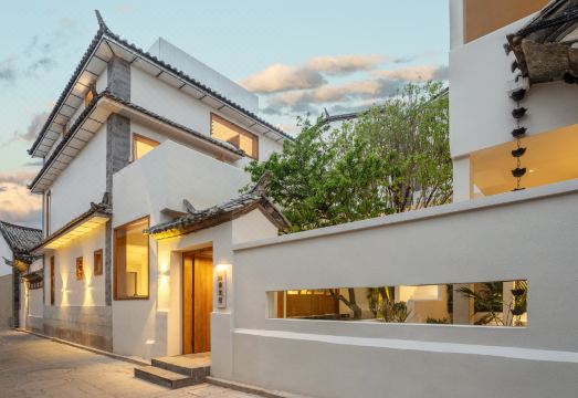 大理柿井美宿外景图