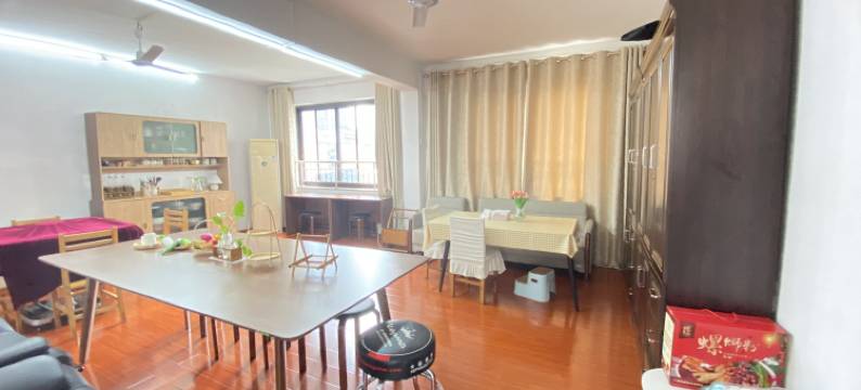 拾光青年旅舍(地王公馆店)图片