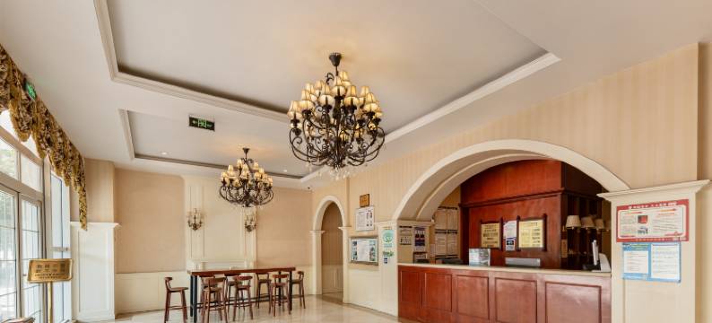 橡树林酒店(金沙天街沙坪坝高铁站店)图片