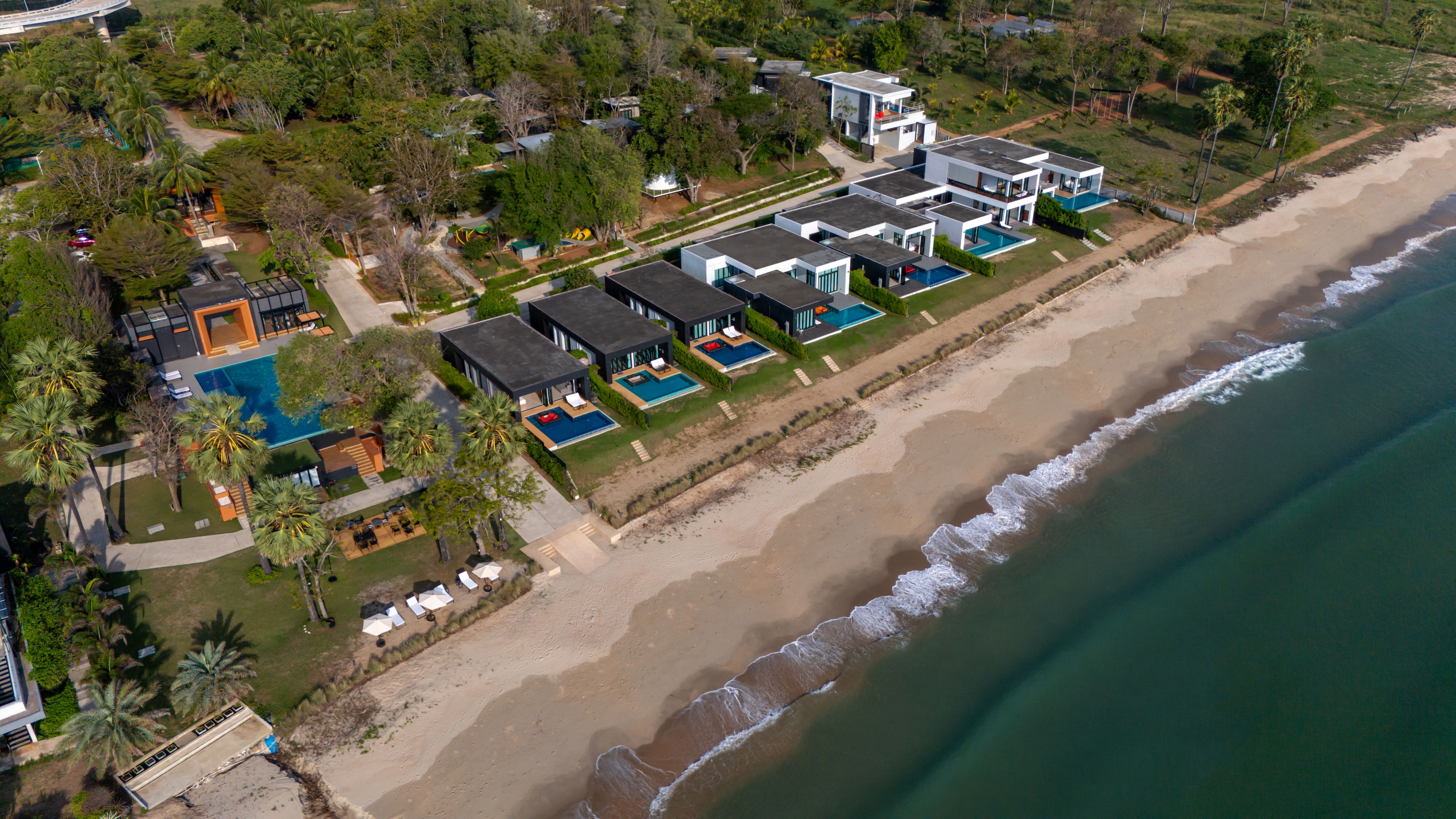 Sunshine Paradise Resort Over view