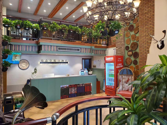 蛟河兰心草假日酒店