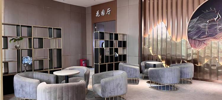 VES电竞酒店(防城港高铁站店)图片