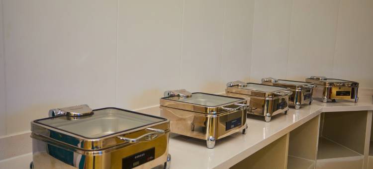 精河文华假日酒店图片