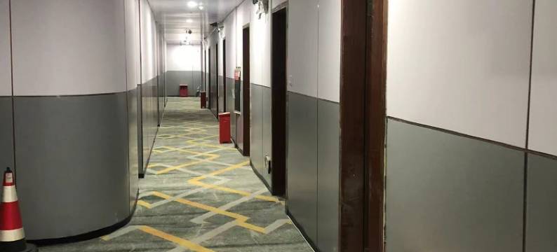 深圳鸿运宾馆(福田赤尾店)图片