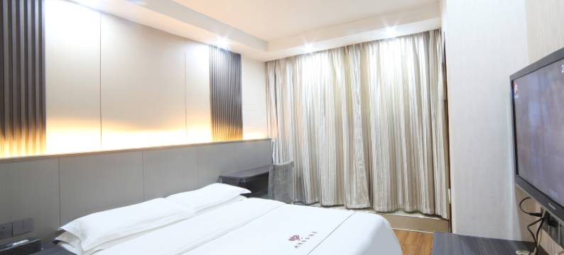 北湾酒店(六沟垅地铁站店)图片