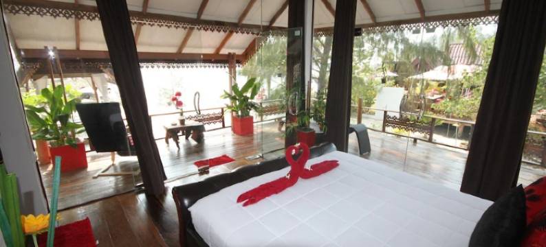 帕岸岛湾海滩假日公园(Phangan Cove Beach Resort)图片