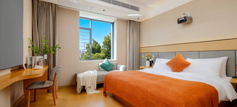 汇栖寓酒店(深圳天安云谷雪象地铁站店)图片