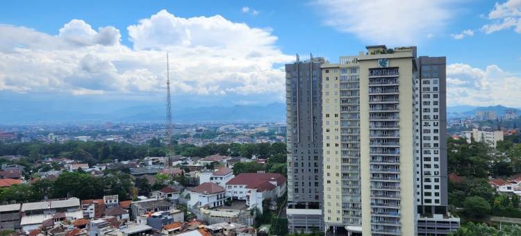 万隆丘布鲁伊特画廊公寓(Galeri Ciumbuleuit  Apartment at Bandung)图片