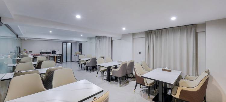 景希·智能酒店(洛阳火车站国花路地铁站店)图片