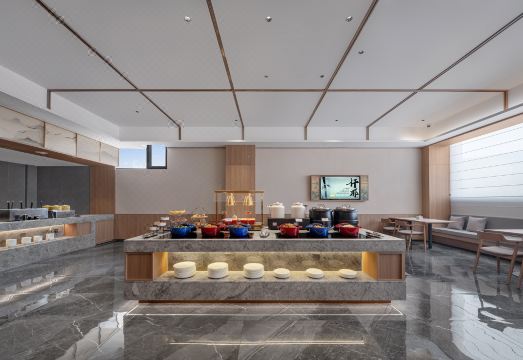 Qianna Hotel (Ruzhou Railway Station) Hotel Overview