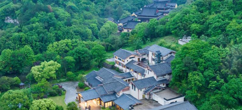 新昌大佛寺凡隐山庄图片