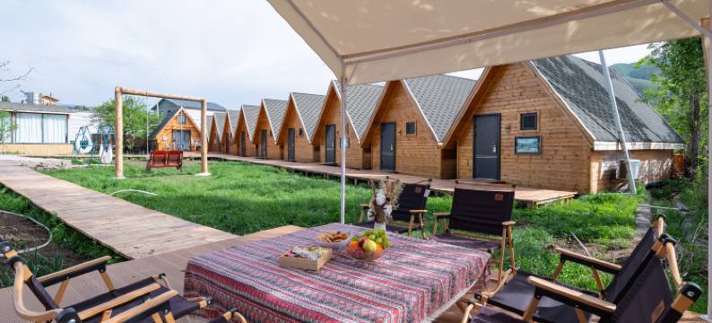 那拉提揽景临溪美宿(那拉提草原店)图片