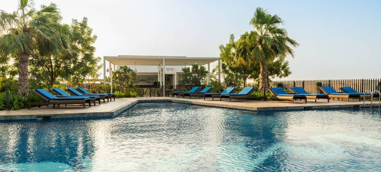 迪拜达马克山丽笙酒店(Radisson Hotel Dubai, Damac Hills)图片