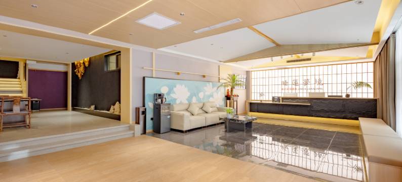 睡莲梦境酒店(林州太行大峡谷石板岩镇店)图片