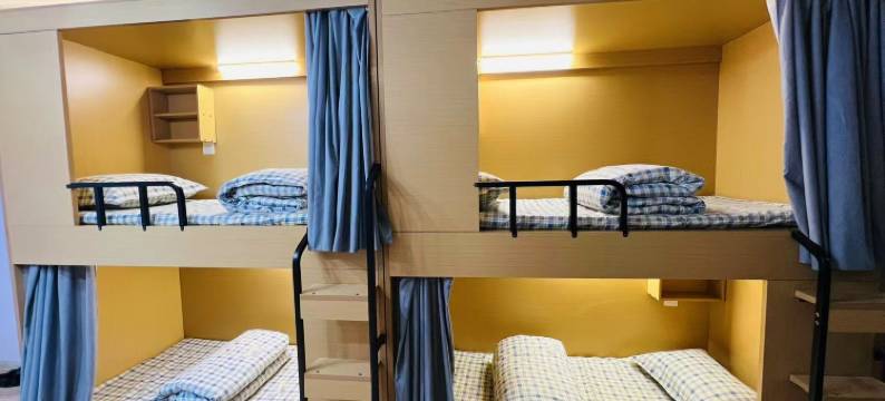 背十年包青年民宿(徐州火车站店)图片