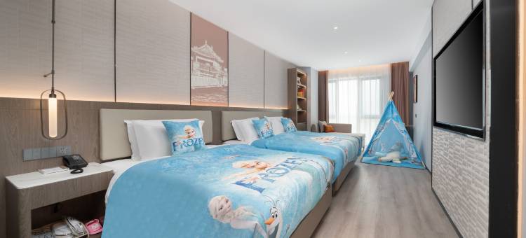 丽呈睿轩酒店(西安咸阳国际机场王府井奥莱店)图片