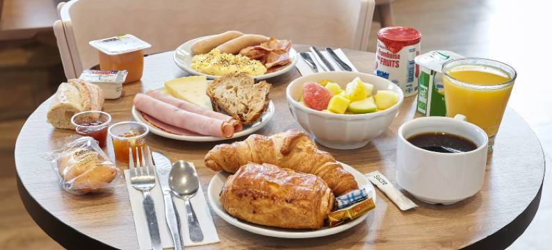 B&B酒店博瓦达西圣昆廷亚琳(B&B Hotel Bois d'Arcy Saint Quentin en Yvelines)图片