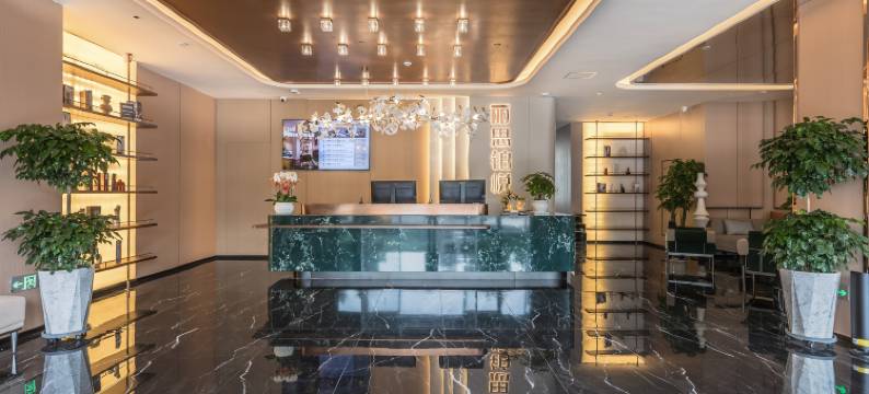 丽思铂悦酒店(那拉提旅游风景区客运站店)图片