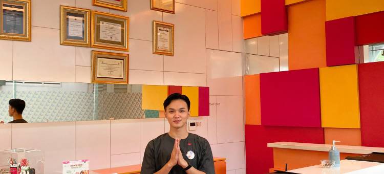 曼加杜阿祖瑞快捷酒店(Zuri Express Mangga Dua)图片