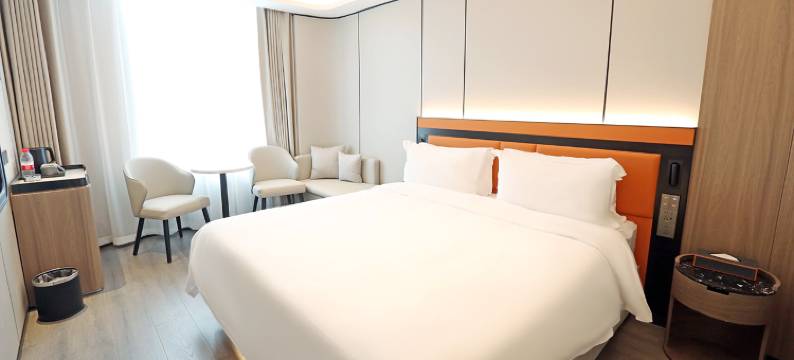 和怡酒店(新西市场海鲜街店)图片