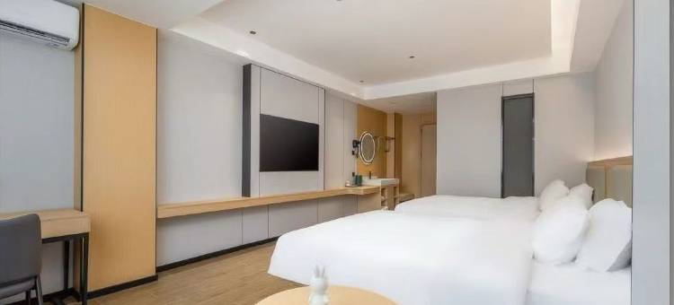 悦智酒店(临高富罗广场店)图片