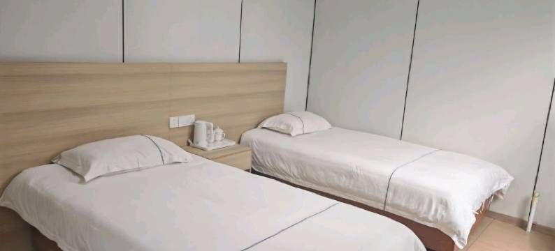 易威斯智能电竞酒店图片