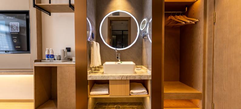 六盘水•润辉｜CHEVOL•SERENITY•ESPRIT•栖屿美学酒店(师范学院店)图片