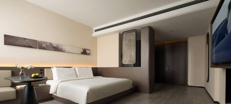 安吉九州昌硕广场亚朵酒店图片