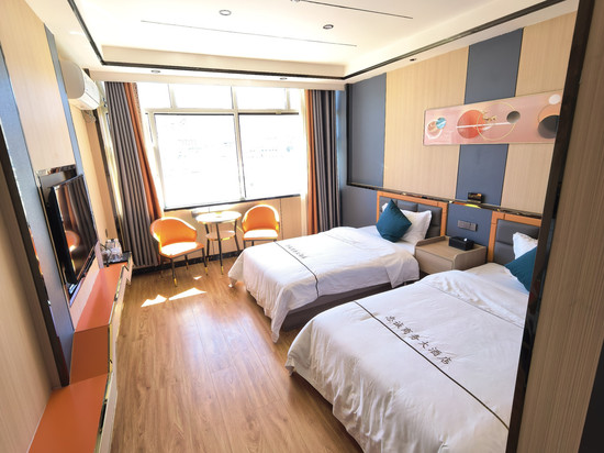 久治忠诚商务大酒店