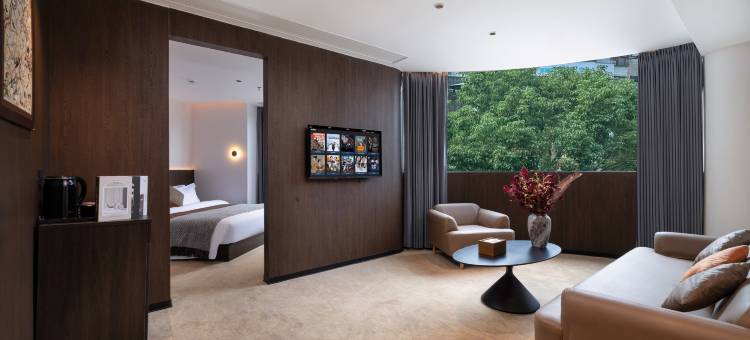 熹临设计师酒店(汕尾二马路店)图片