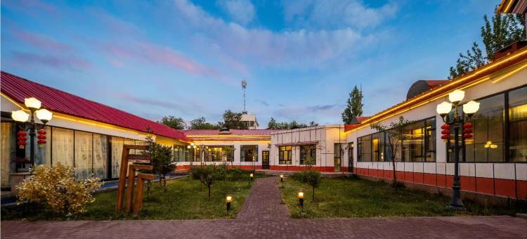 独山子德莱德园林酒店(独库公路零起点店)图片