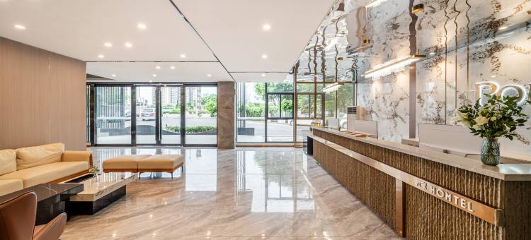 铂顿元世纪酒店(珠海明珠轻轨站店)图片