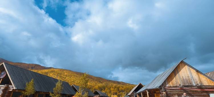 喀纳斯小九月·Forest Cottage(喀纳斯景区店)图片