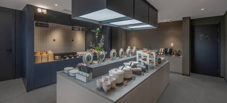 上海漕河泾漕宝路轻居酒店图片