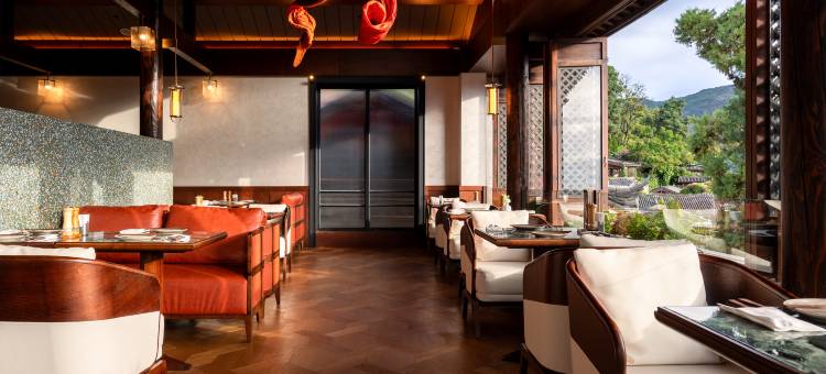 GRANDJOLI大美华宿·雲半山观景度假酒店(丽江古城狮子山店)图片