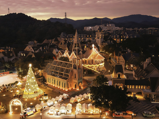 中旅阿那亚九龙湖·A.CAMP房车营地