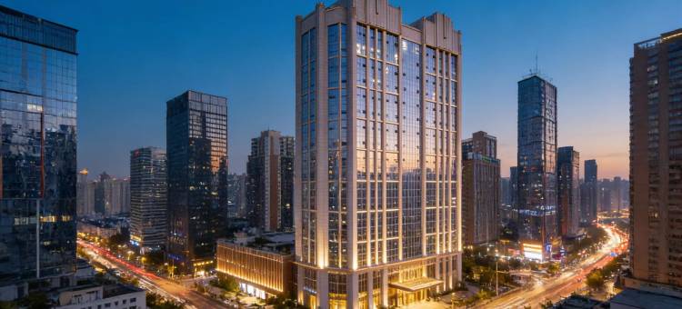 V·loft投影套房酒店(抚琴夜市花牌坊地铁站店)图片