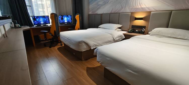 本色电竞民宿(荆门荆楚理工学院泉口路店)图片