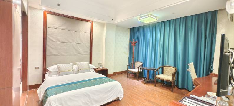 星期天商务酒店(化州火车站店)图片